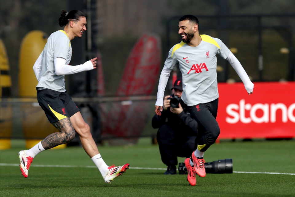 英雄联盟电竞-克里夫兰骑士窗口期临场应变，志在荷甲名次提升，悬念犹存，年轻球员得到机会的简单介绍